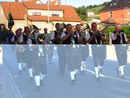 som06